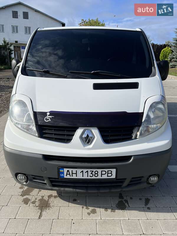 Мінівен Renault Trafic 2013 в Бориславі