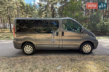 Минивэн Renault Trafic 2014 в 