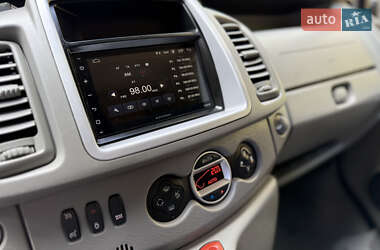 Минивэн Renault Trafic 2014 в 