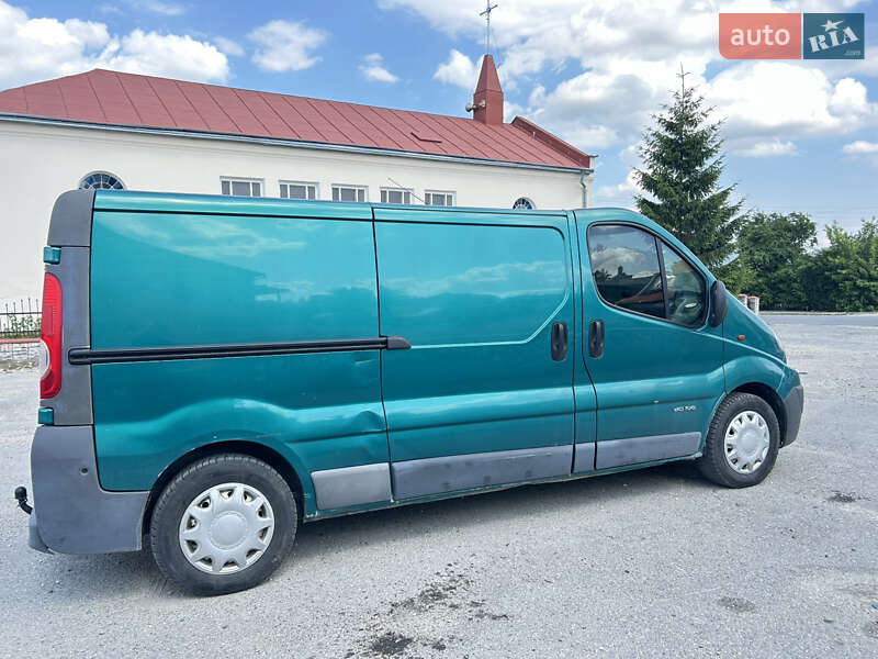 Грузовой фургон Renault Trafic 2006 в Тернополе