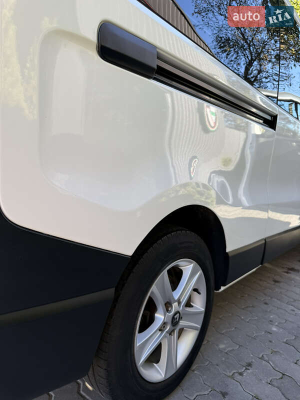 Мінівен Renault Trafic 2020 в Львові