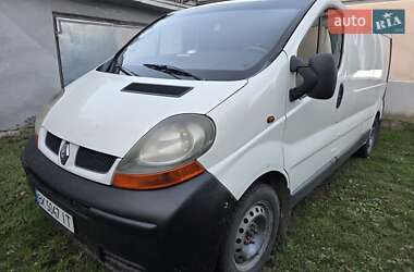 Вантажний фургон Renault Trafic 2003 в Млиніві