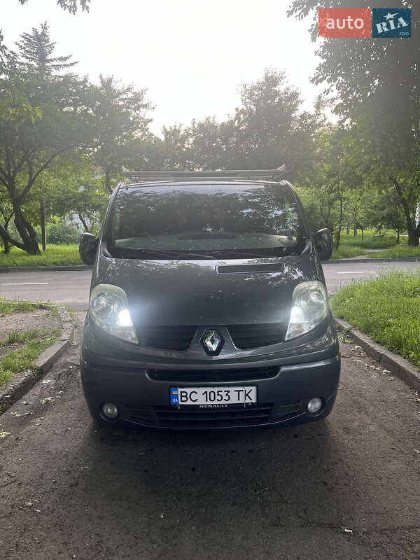 Renault Trafic 2012