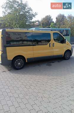 Минивэн Renault Trafic 2002 в 
