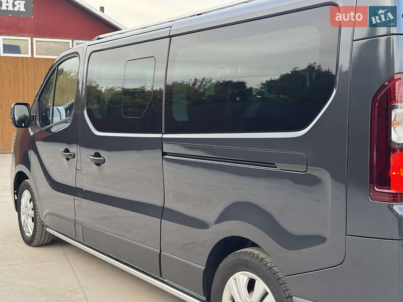 Минивэн Renault Trafic 2022 в Дубно