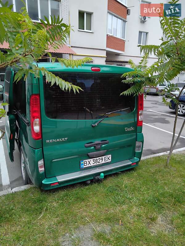 Мінівен Renault Trafic 2008 в Хмельницькому