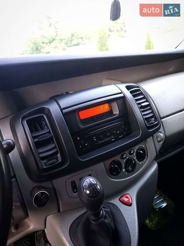 Мінівен Renault Trafic 2008 в Рівному
