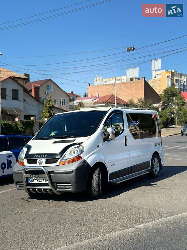 Мінівен Renault Trafic 2004 в Одесі