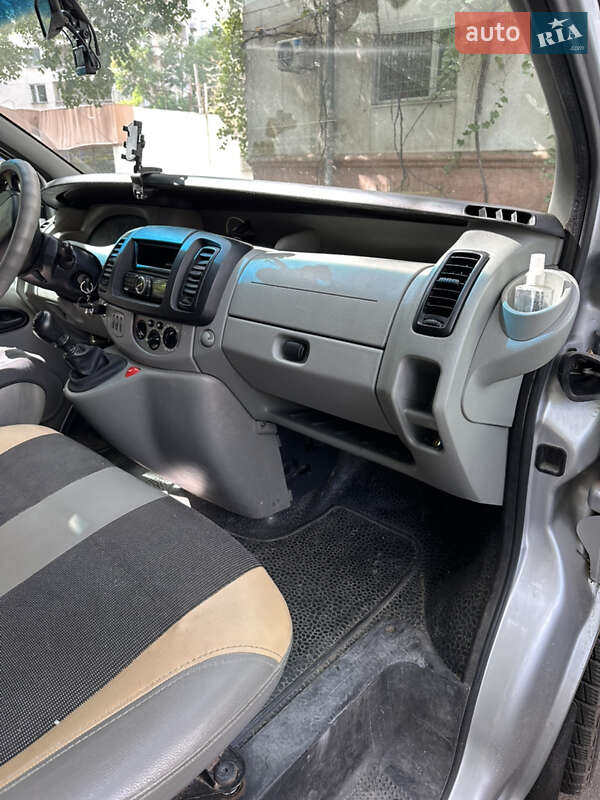 Минивэн Renault Trafic 2003 в Одессе фото 5 Минивэн Renault Trafic 2003 в Одессе