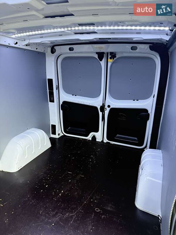 Вантажний фургон Renault Trafic 2020 в Луцьку