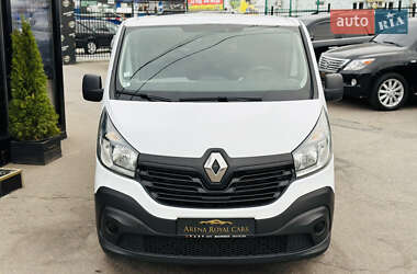 Мінівен Renault Trafic 2016 в 