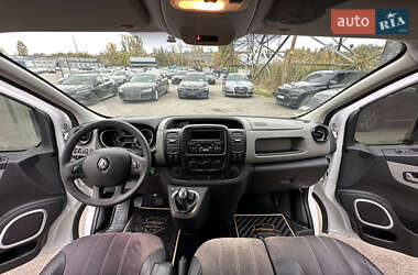 Мінівен Renault Trafic 2016 в 