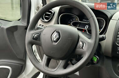 Мінівен Renault Trafic 2016 в 