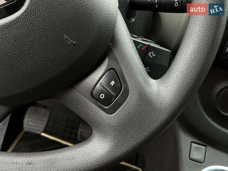 Минивэн Renault Trafic 2016 в Харькове