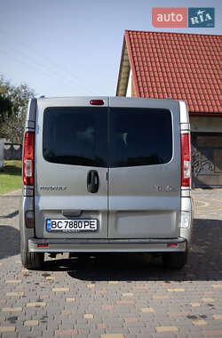 Минивэн Renault Trafic 2012 в 