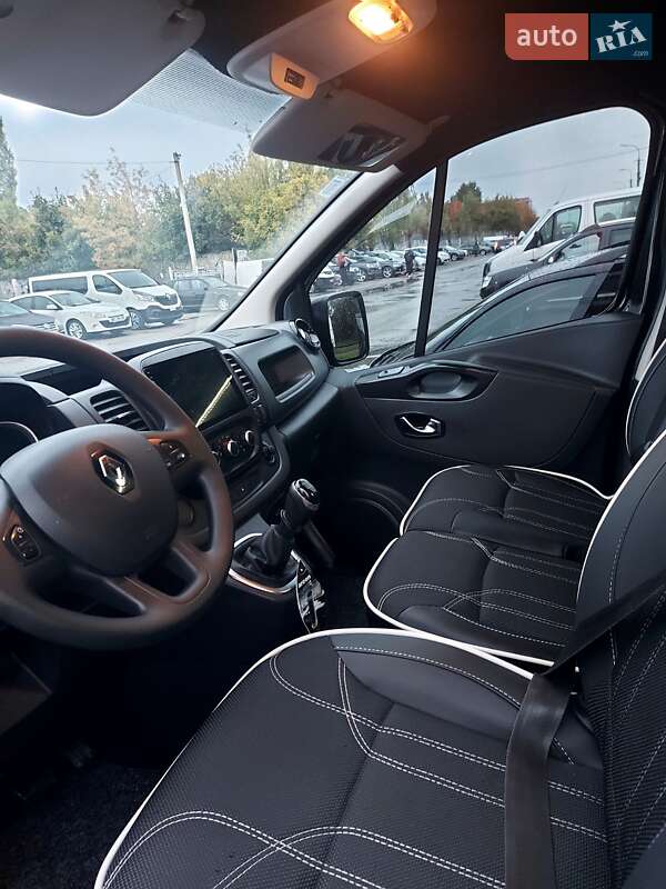 Мінівен Renault Trafic 2020 в Млиніві