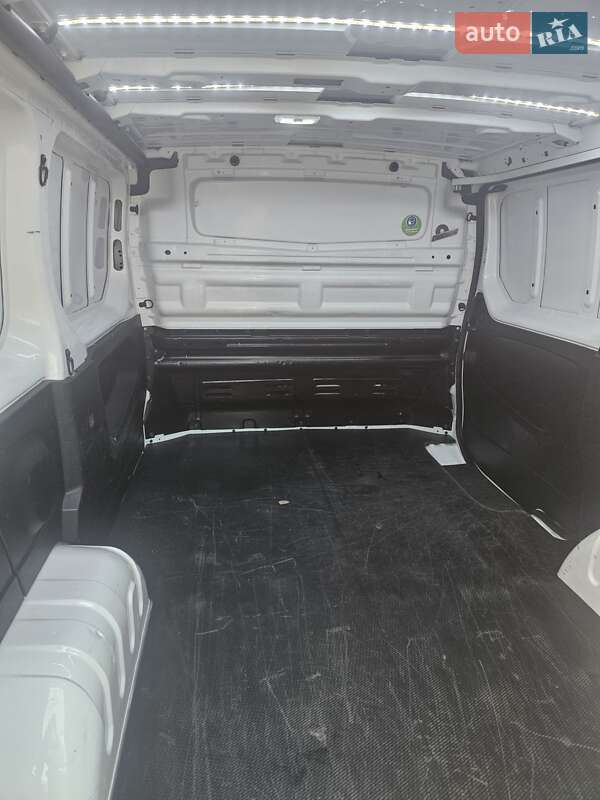 Грузопассажирский фургон Renault Trafic 2019 в Днепре