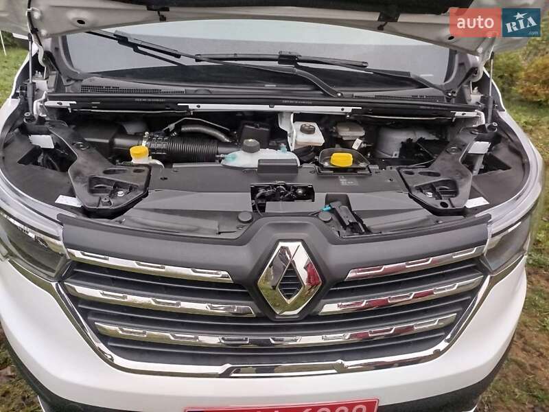 Грузовой фургон Renault Trafic 2023 в Львове
