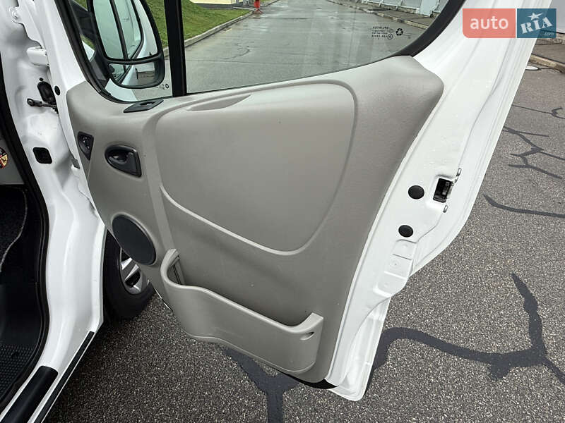 Мінівен Renault Trafic 2014 в Києві фото 32 Мінівен Renault Trafic 2014 в Києві