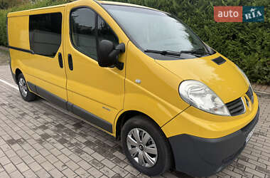 Вантажопасажирський фургон Renault Trafic 2008 в Луцьку