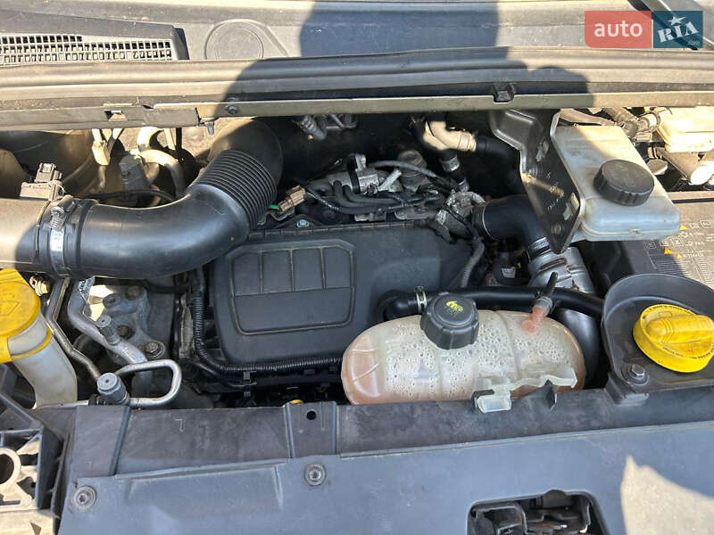 Мінівен Renault Trafic 2017 в Дніпрі