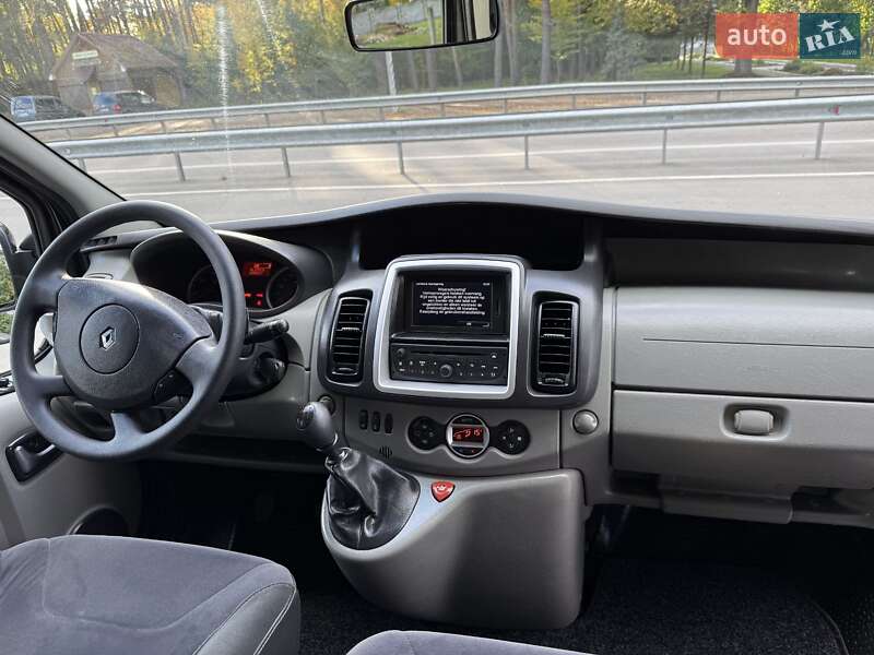 Грузовой фургон Renault Trafic 2012 в Дубно