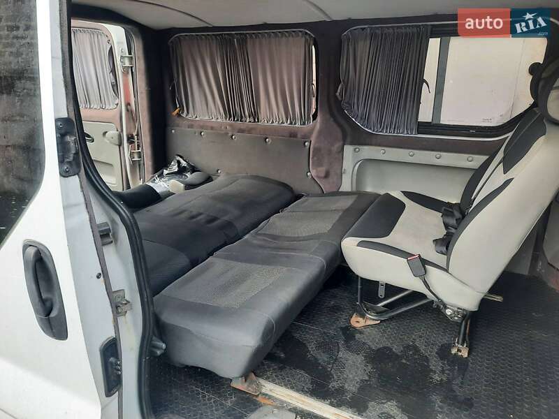 Мінівен Renault Trafic 2008 в Києві