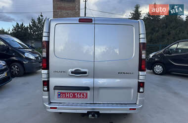 Грузовой фургон Renault Trafic 2021 в 