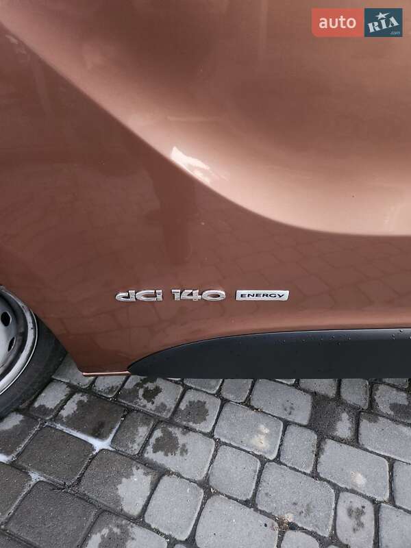 Минивэн Renault Trafic 2015 в Ивано-Франковске