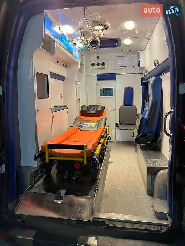 Автомобіль швидкої допомоги Renault Trafic 2013 в Києві
