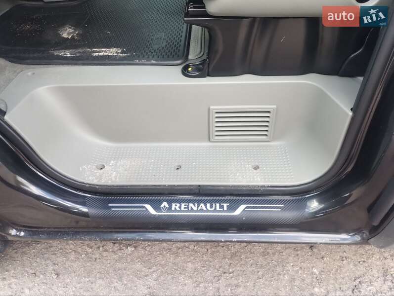 Минивэн Renault Trafic 2014 в Дубно