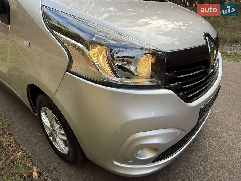 Минивэн Renault Trafic 2016 в Киеве фото 24 Минивэн Renault Trafic 2016 в Киеве