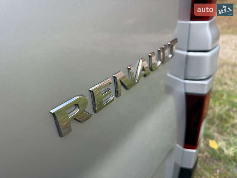 Минивэн Renault Trafic 2016 в Киеве фото 28 Минивэн Renault Trafic 2016 в Киеве