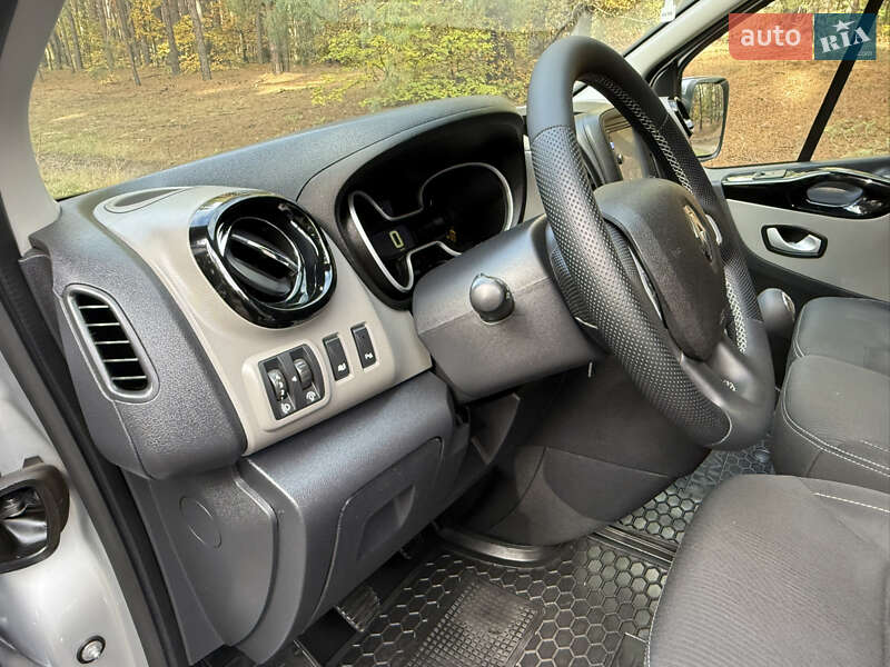 Минивэн Renault Trafic 2016 в Киеве фото 38 Минивэн Renault Trafic 2016 в Киеве