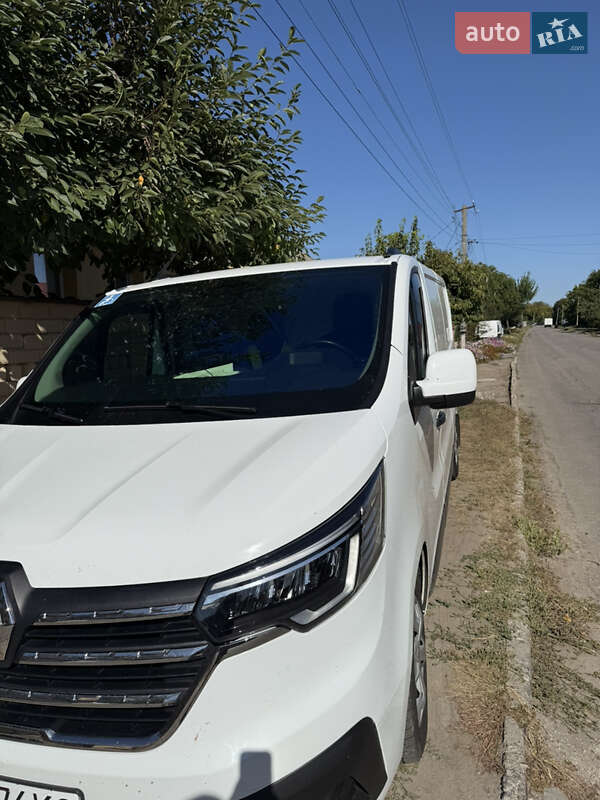 Вантажний фургон Renault Trafic 2023 в 