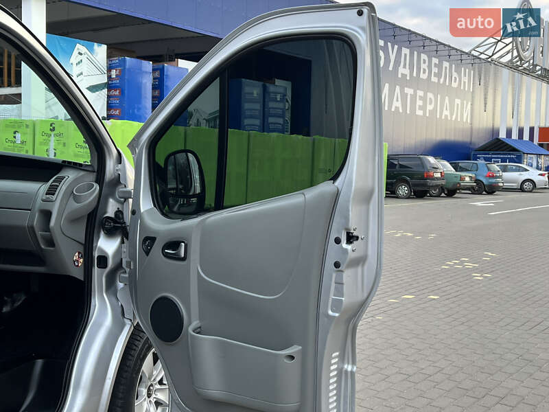 Мінівен Renault Trafic 2011 в Ковелі