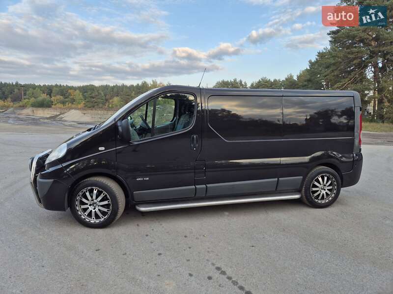 Грузовой фургон Renault Trafic 2013 в Радивилове