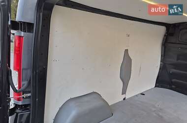 Грузовой фургон Renault Trafic 2013 в 