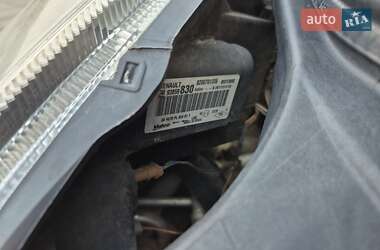 Грузовой фургон Renault Trafic 2013 в 