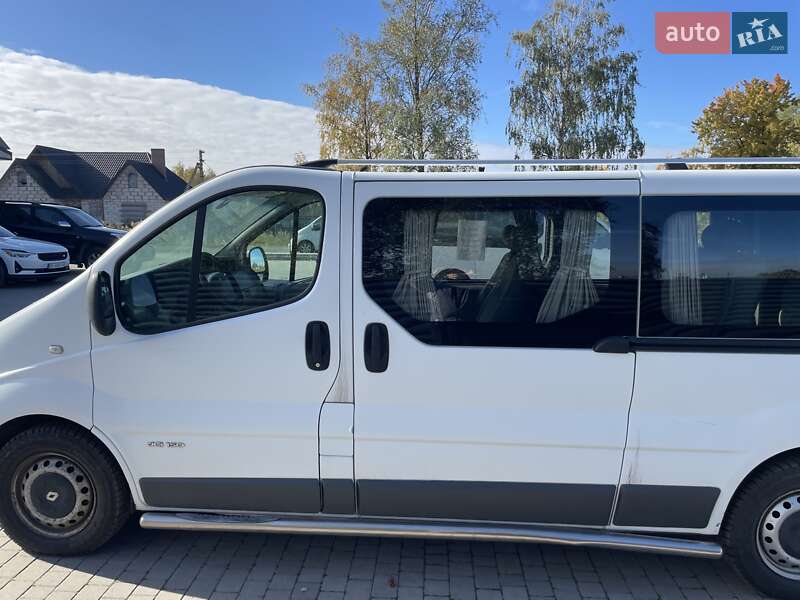 Минивэн Renault Trafic 2009 в Луцке