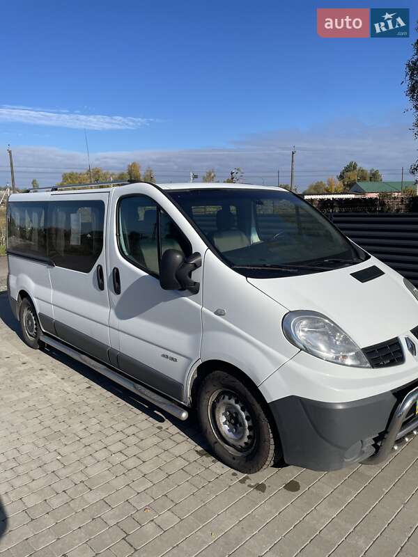 Минивэн Renault Trafic 2009 в Луцке