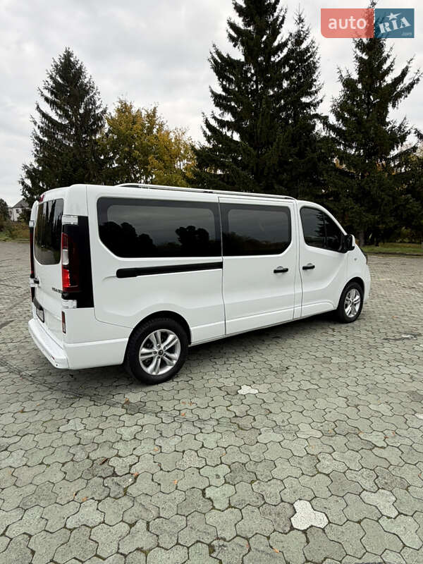 Минивэн Renault Trafic 2021 в Дубно