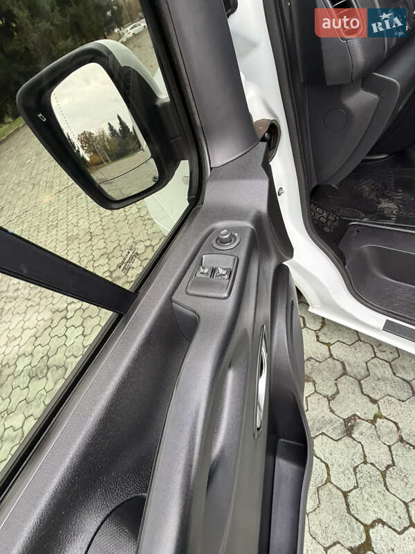 Минивэн Renault Trafic 2021 в Дубно