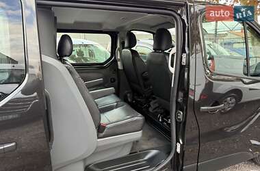 Минивэн Renault Trafic 2016 в 