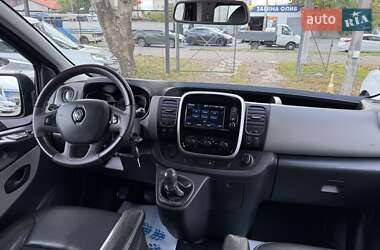 Минивэн Renault Trafic 2016 в 