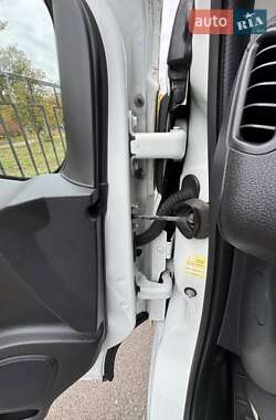 Вантажний фургон Renault Trafic 2017 в 