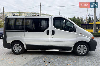 Минивэн Renault Trafic 2003 в 