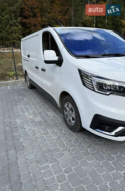 Вантажний фургон Renault Trafic 2023 в 