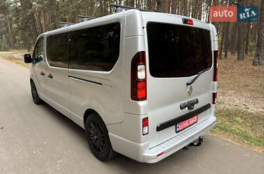 Минивэн Renault Trafic 2020 в 