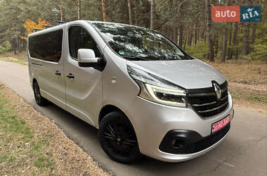 Минивэн Renault Trafic 2020 в 
